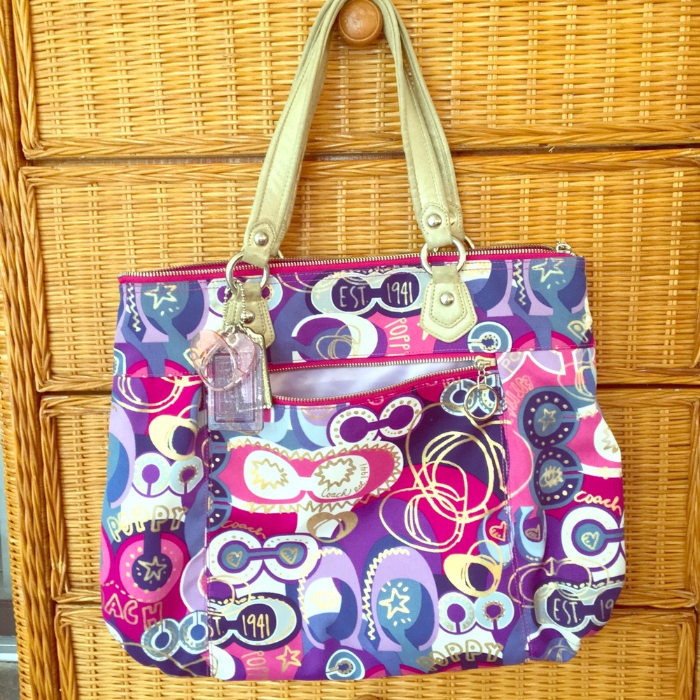 Coach Daisy Poppy C print tote
